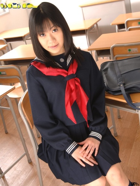 Ảnh Sex Học Sinh Hot Japanese schoolgirl Saya Misaki gets stripped in the classroom anh-sex-hoc-sinh-hot-japanese-schoolgirl-saya-misaki-gets-stripped-in-the-classroom